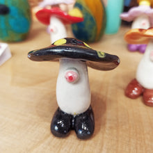 Load image into Gallery viewer, κεραμικό μανιταροξωτικό / ceramic mushroom-elf
